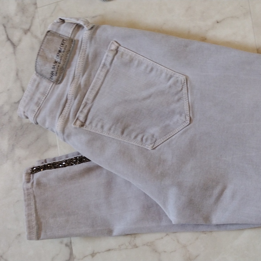 Zara jeans.